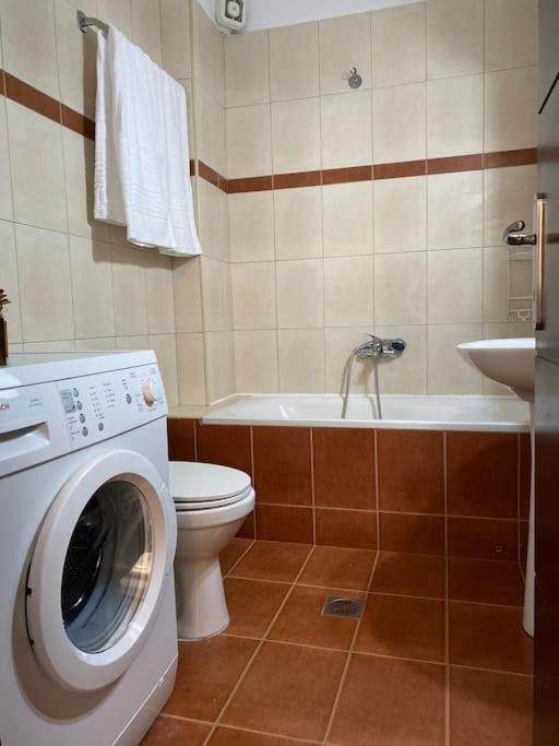 Raise Mirivili Serviced Apartment Alexandroupolis Exteriör bild